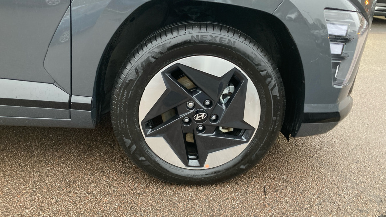 Hyundai KONA 115kW Advance 48kWh 5dr Auto Electric Hatchback